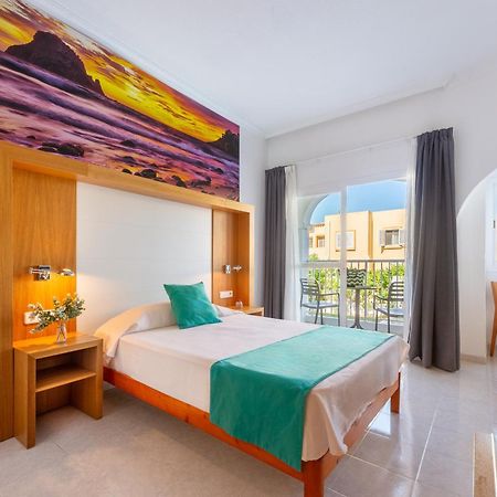 Hotel Apartamentos Vibra San Marino サンアントニオアバド エクステリア 写真