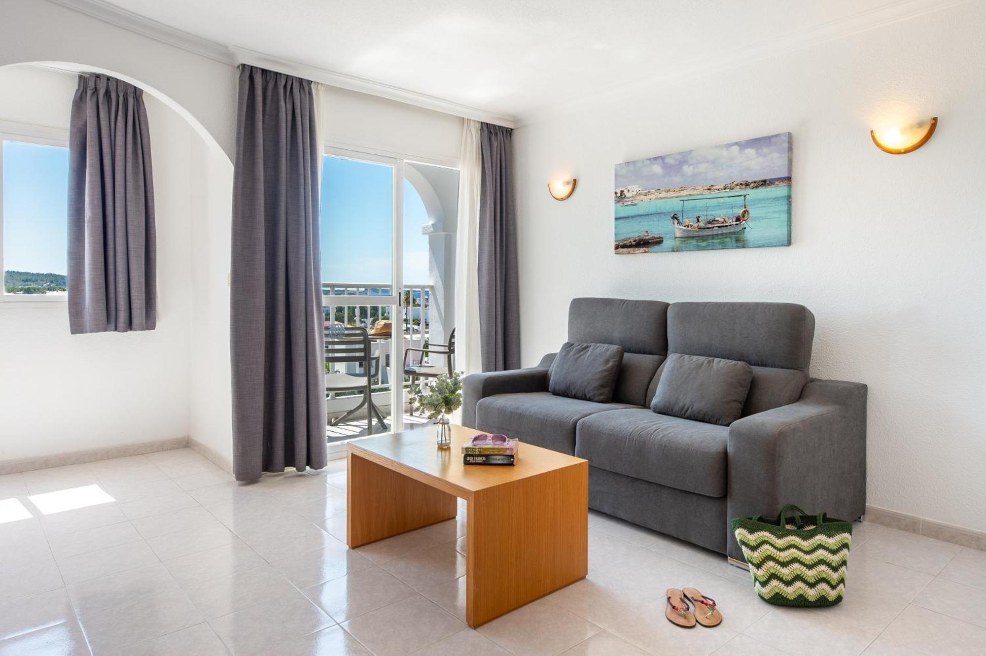 Hotel Apartamentos Vibra San Marino サンアントニオアバド エクステリア 写真