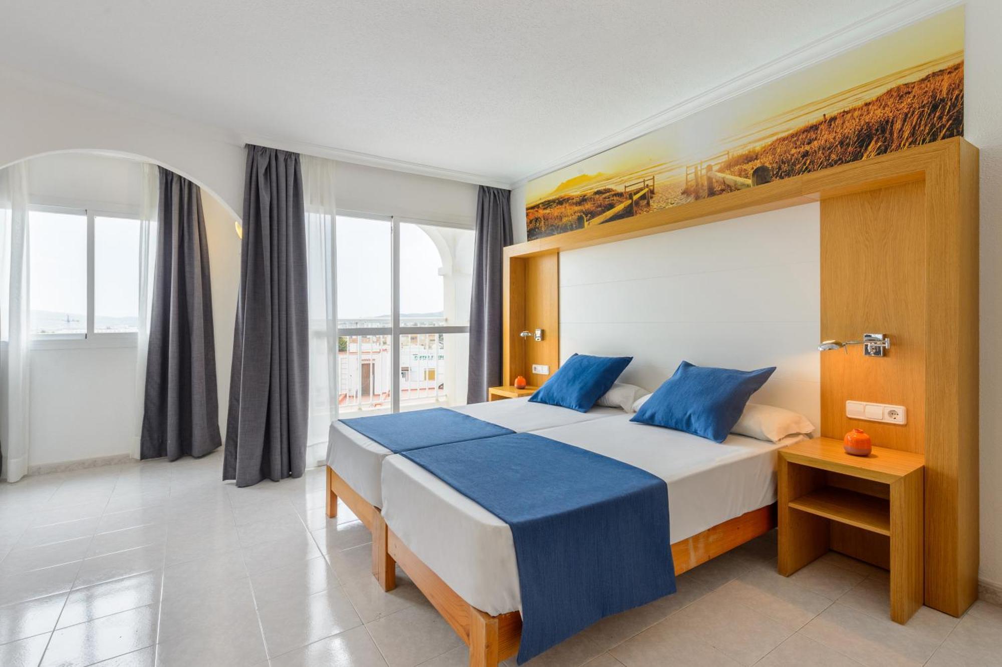 Hotel Apartamentos Vibra San Marino サンアントニオアバド エクステリア 写真